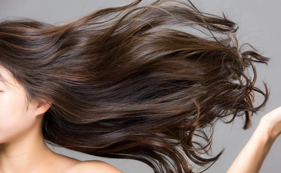 You are currently viewing Top 3 Premium Professionalist Hair Serums: L’Oréal, Kérastase & Wella